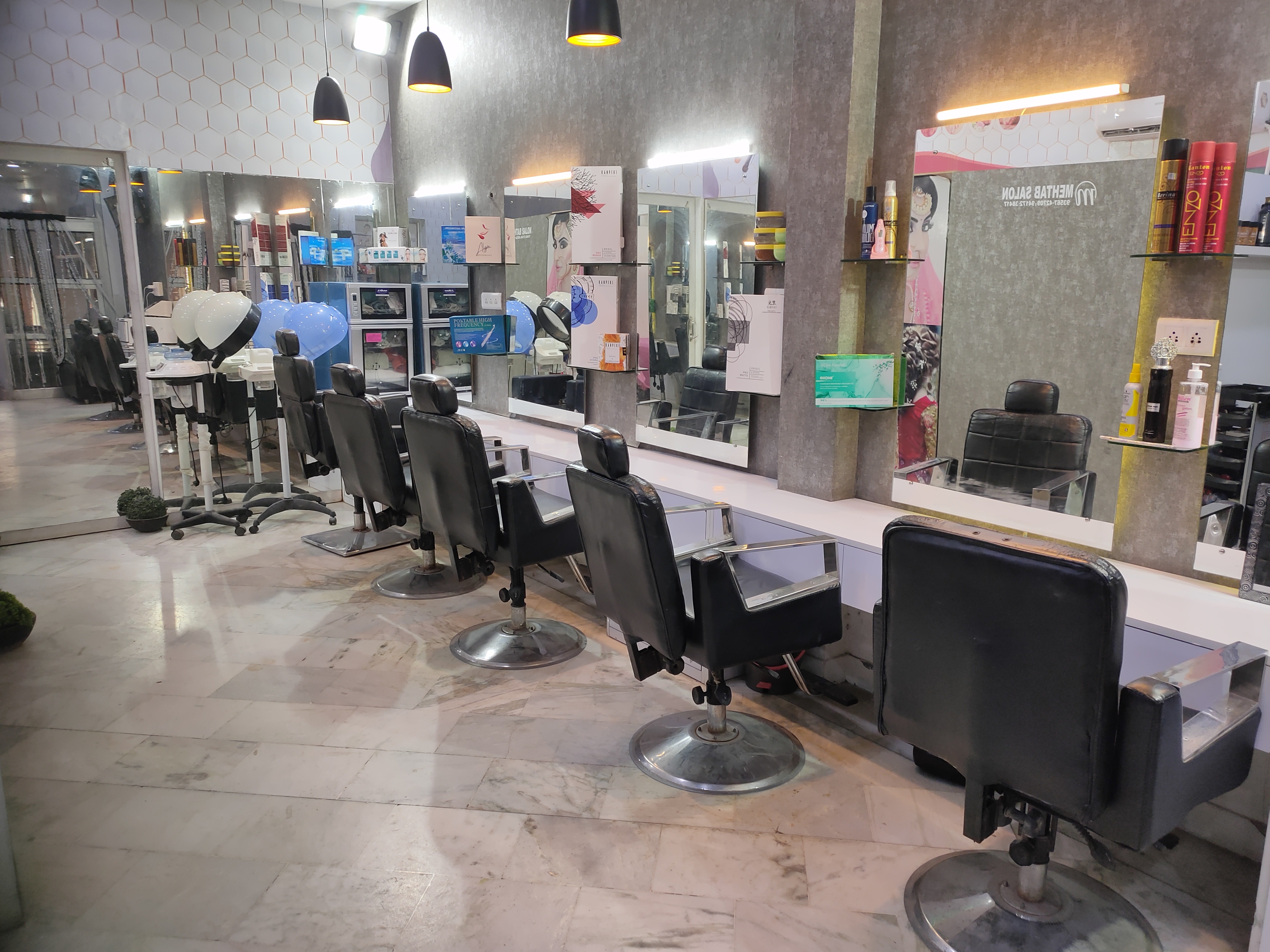 Professional Salon Team at Mehtab Salon Academy Barnala